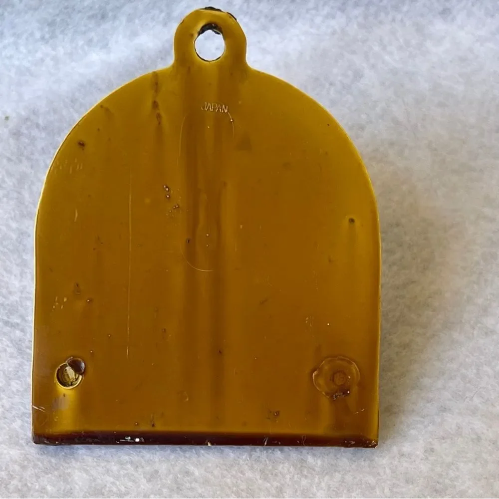 Horse head plaque with hooks key or clothing wall hooks